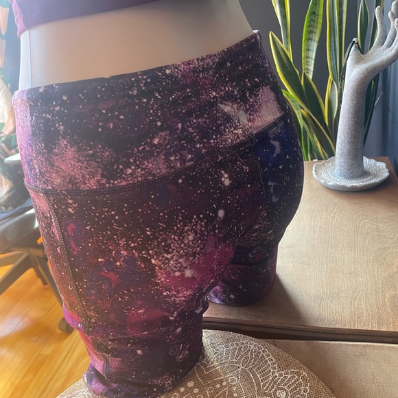 Galaxy yoga pants - Picture 2 of 2